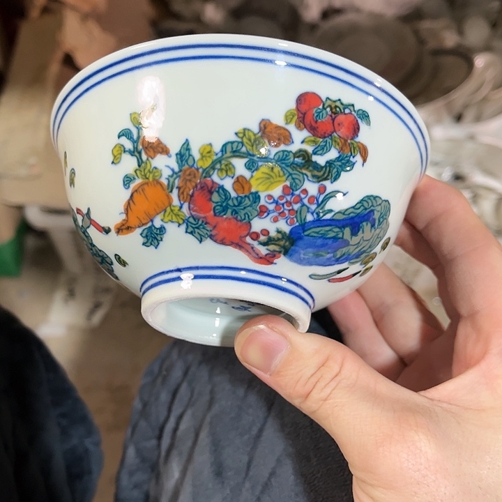 瓷片//////直径12.5厘米。绿。