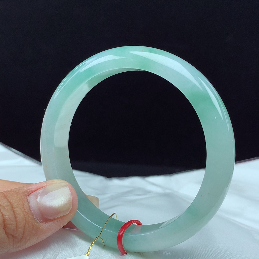 翡翠手镯未镶嵌57圈 3113