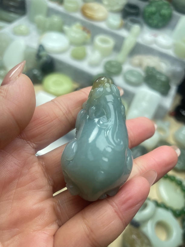 和田玉且末蓝貔貅挂件