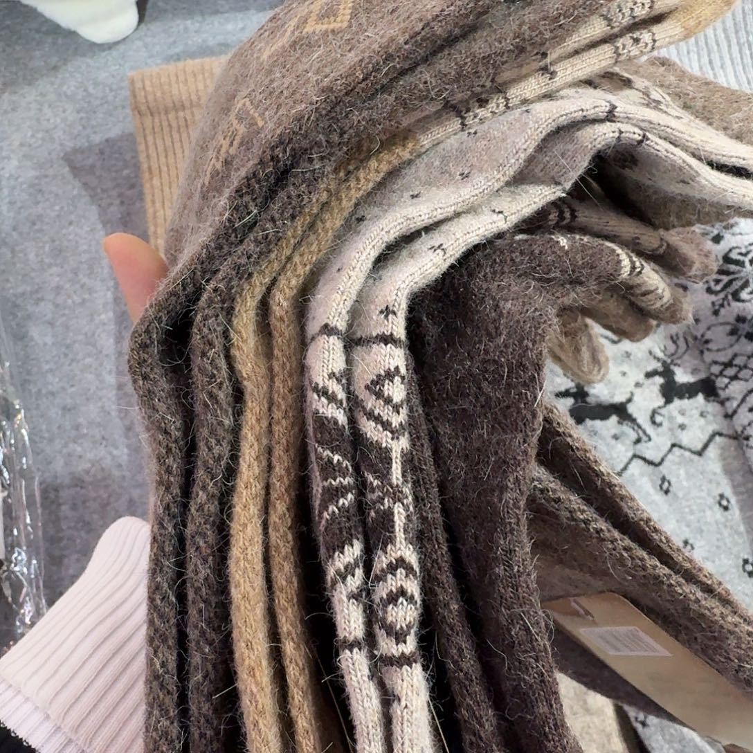 伊***莲5双驼绒袜加厚保暖