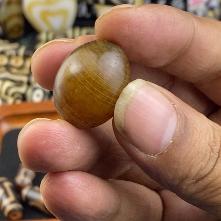 只买单纯的吊坠，没带链子，属的性质。