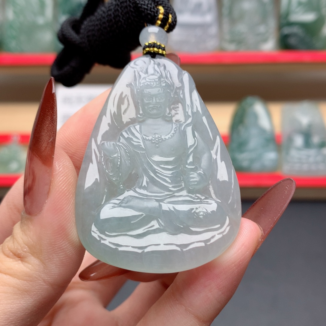 颈饰未镶嵌翡翠不动明王