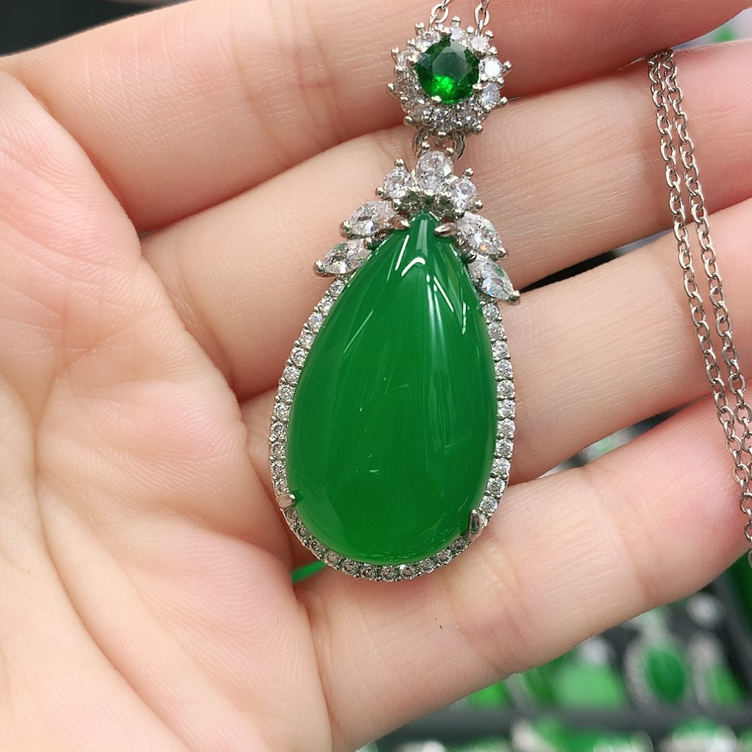 合金吊坠玛瑙/玉髓