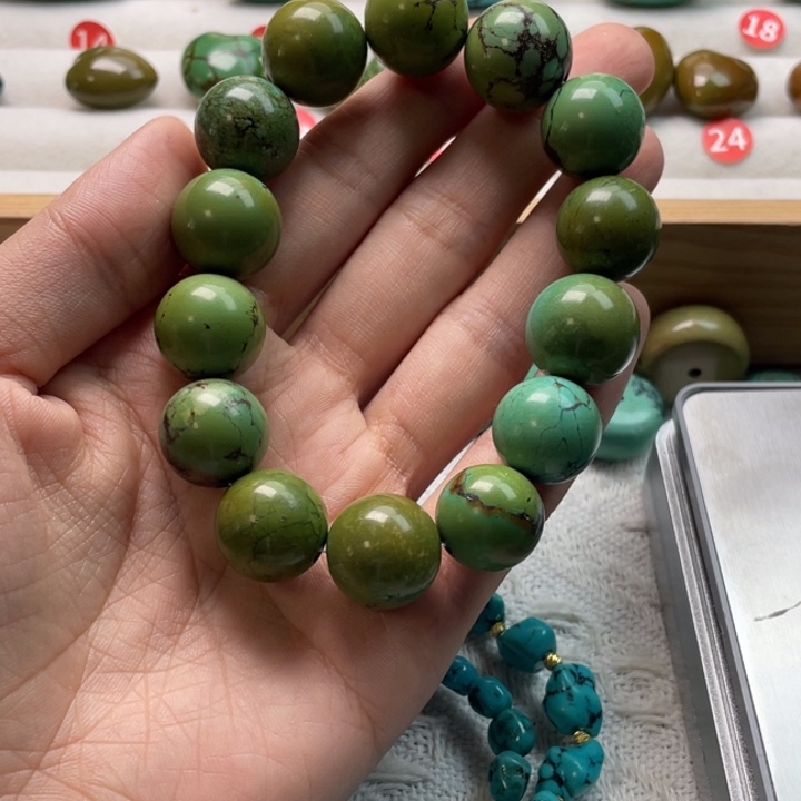 纳菲粉丝福利手串