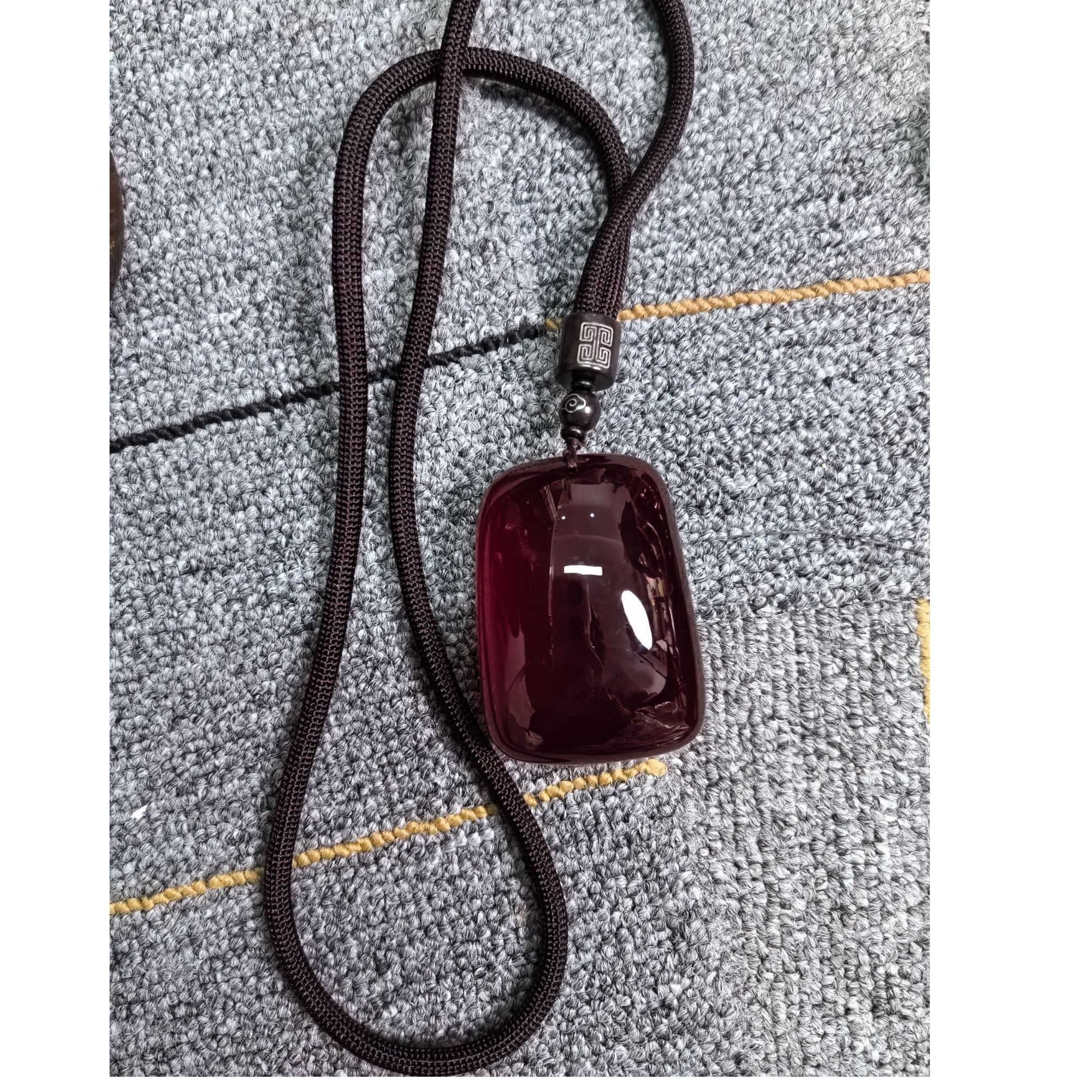 【闪购商品】血珀无事牌吊坠G 9903