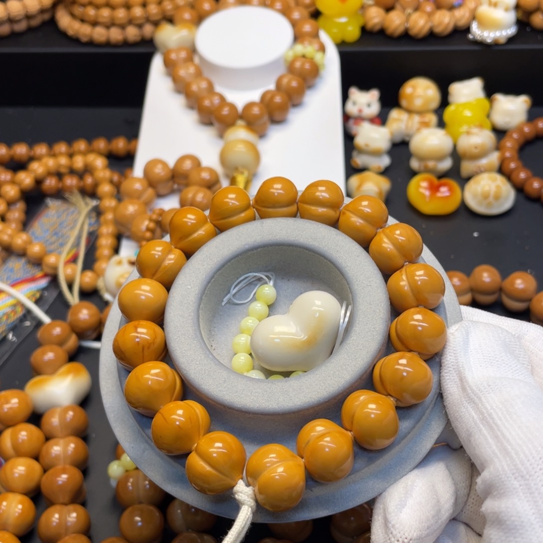 幽***子吊坠猴头核桃微瑕屁桃➕配饰