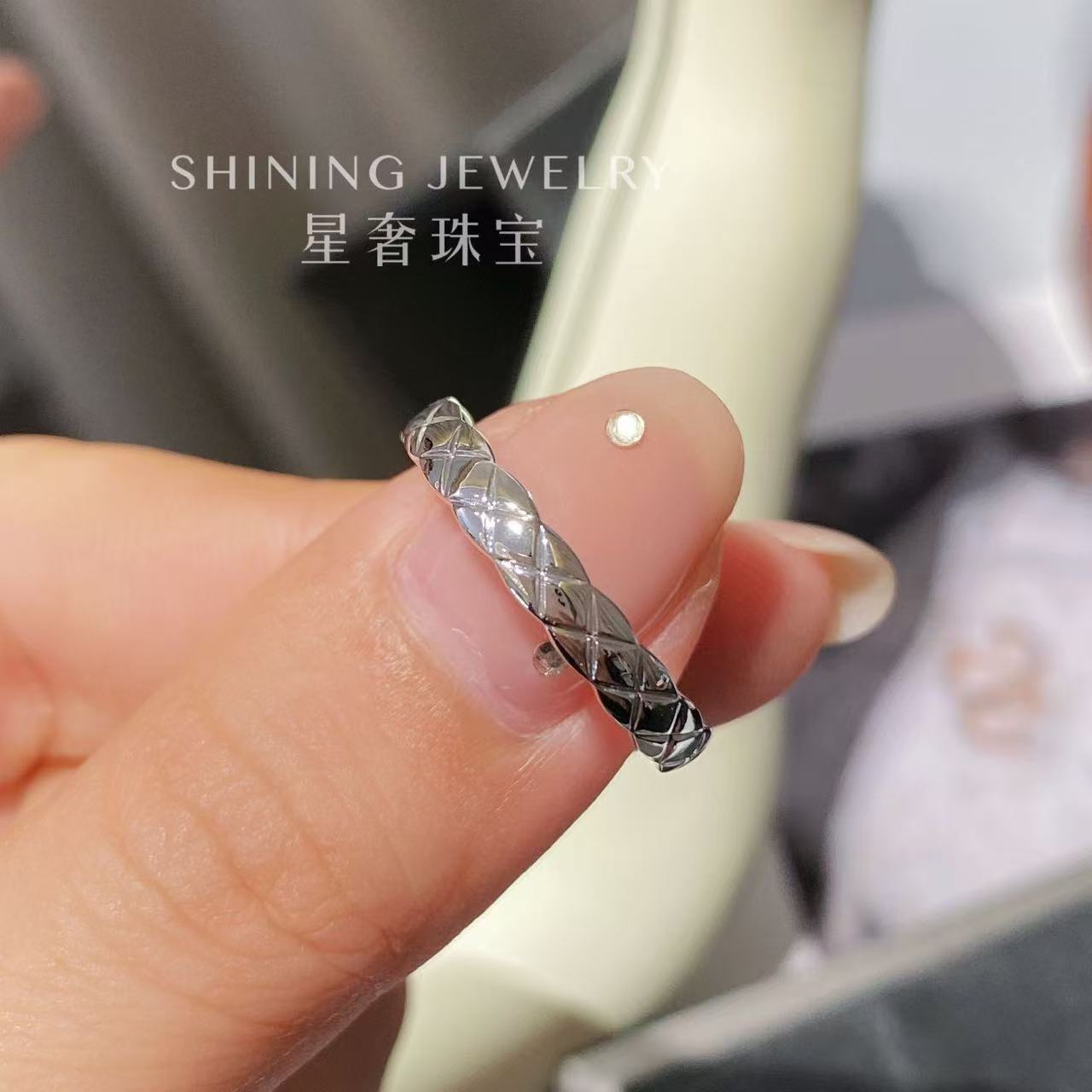 【星奢珠宝】窄版菱格戒指【少量库存】轻奢时尚素款小众