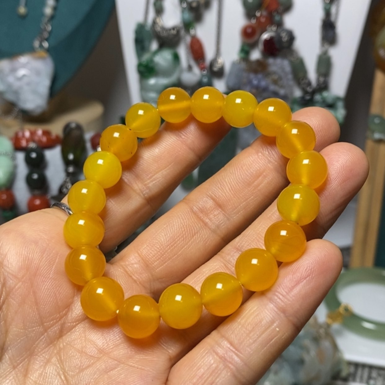 【闪购商品】翡翠吊坠(赠链)未镶嵌