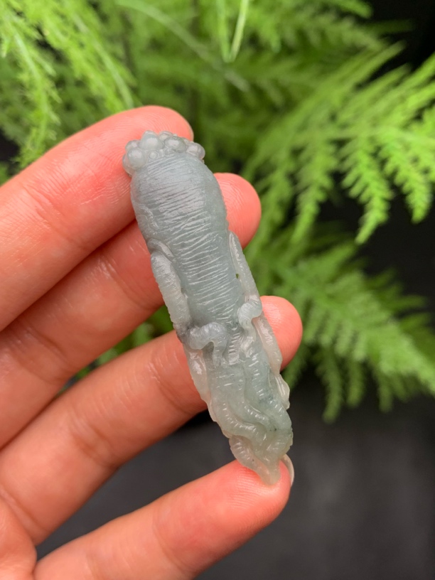 纯天然缅甸A货翡翠特色件冰乌鸡人参