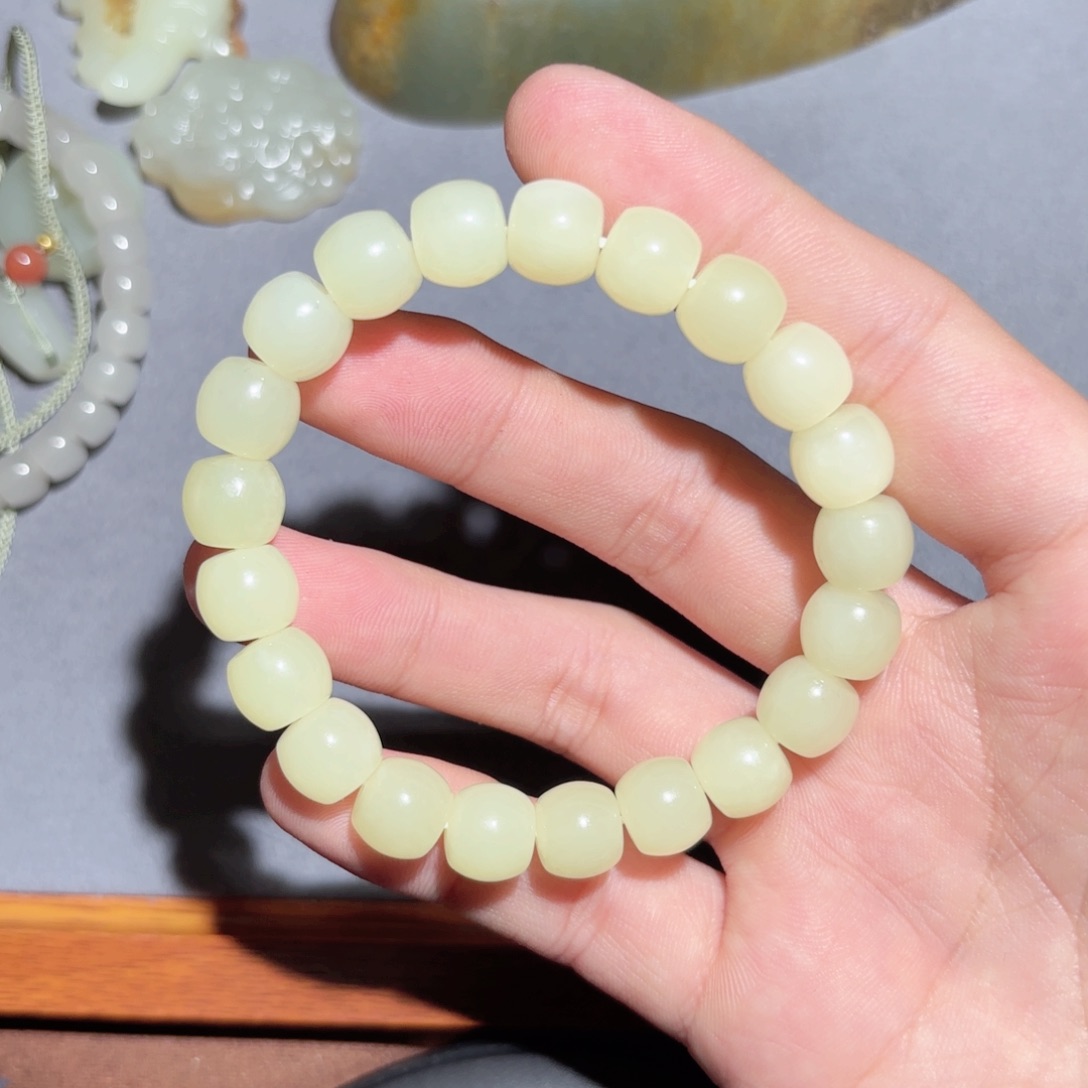 和田玉手链未镶嵌