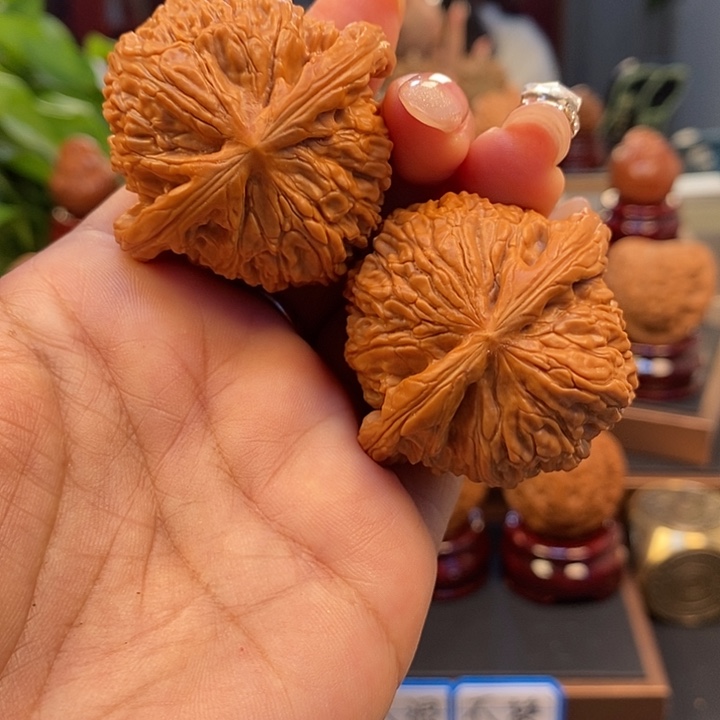 文玩核桃吊坠核桃