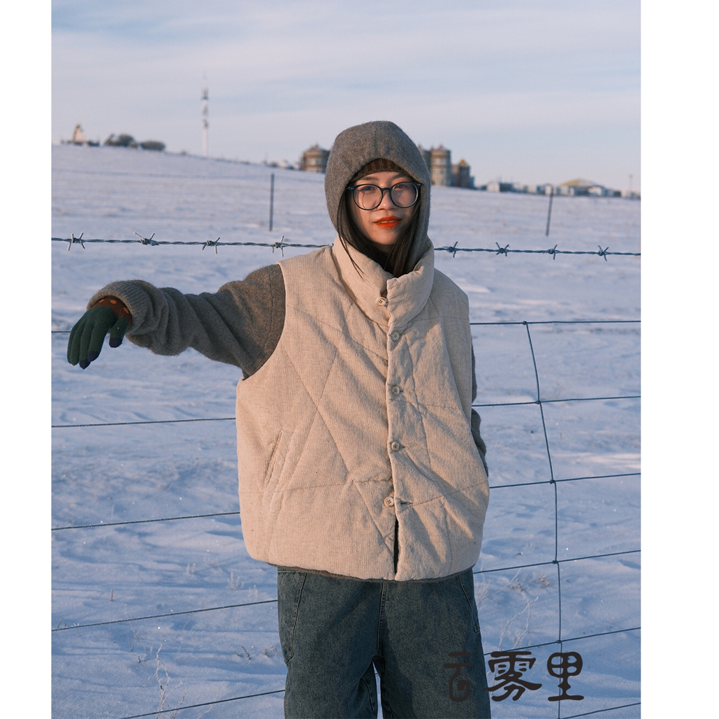 云雾里 6237#95%白鹅绒亚麻棉面料加厚蓬松保暖百搭羽绒服马甲冬