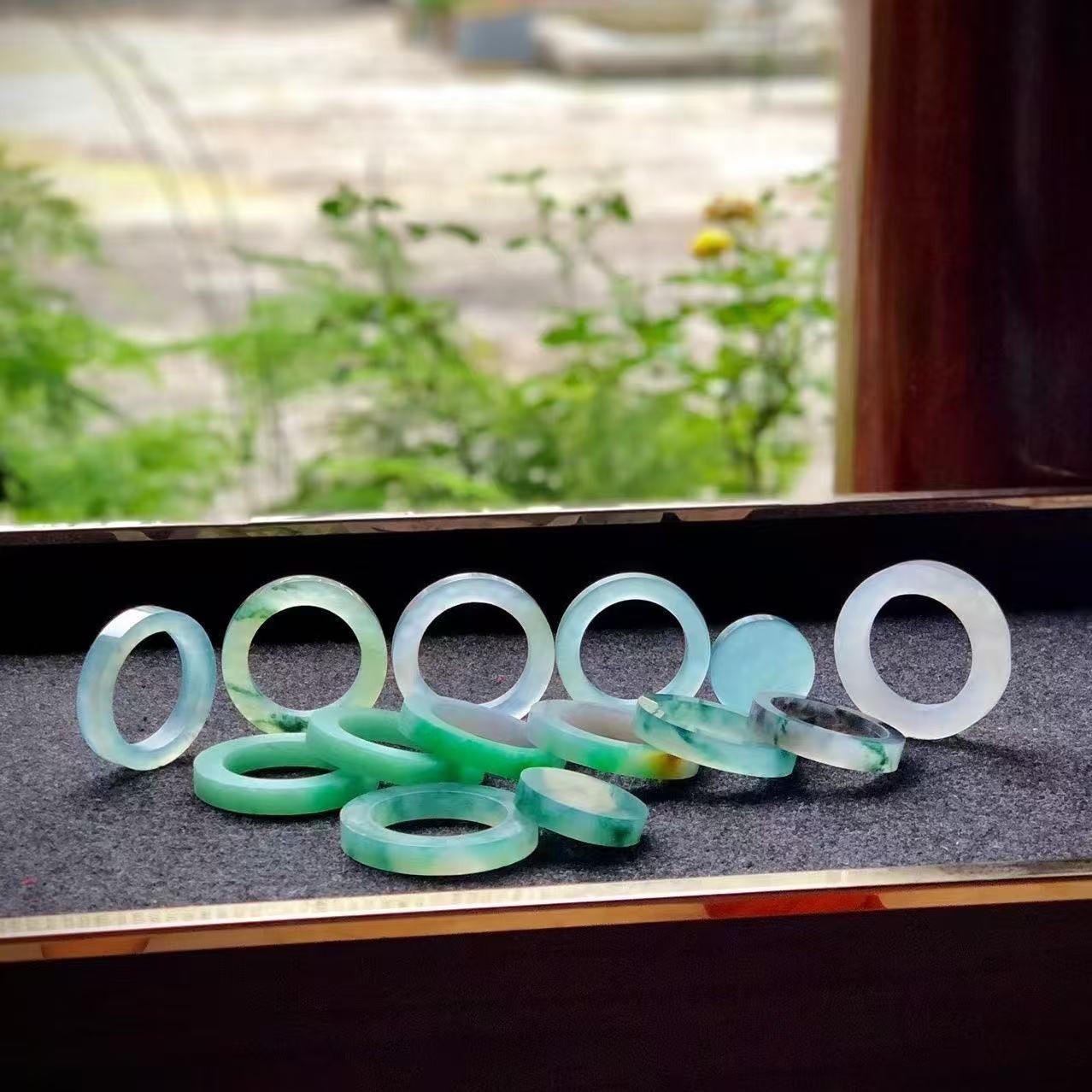 缅甸A料翡翠手镯