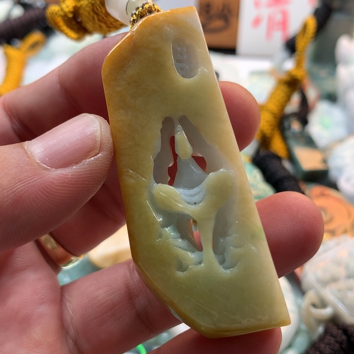 翡翠未镶嵌颈饰保真天然a货翡翠