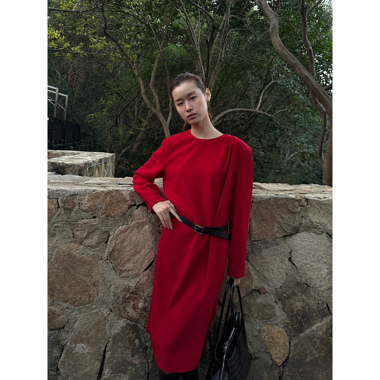 YOEYYOU 设计师品牌26春夏休闲露背长袖连衣裙 SOLSOL买手店