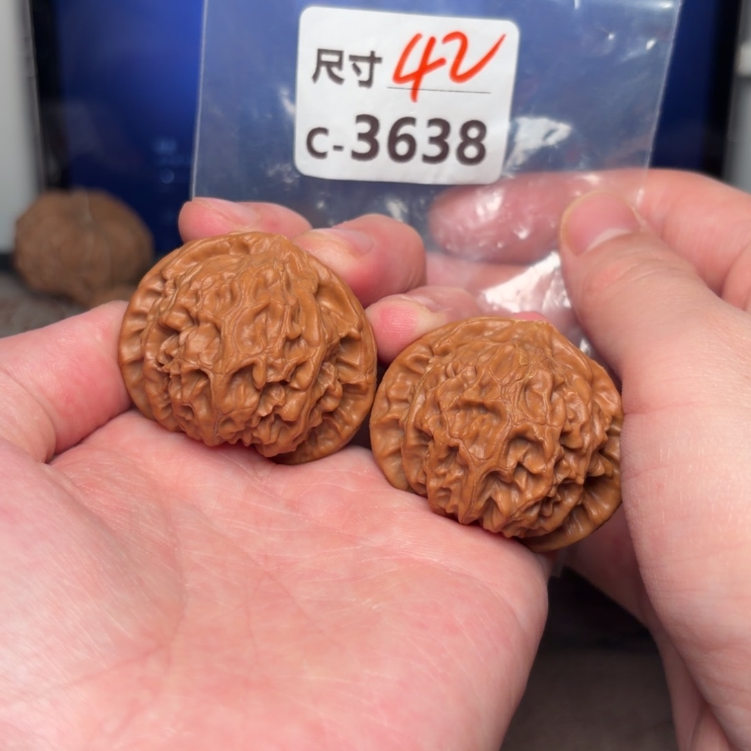 文玩核桃把件42宫灯3638号