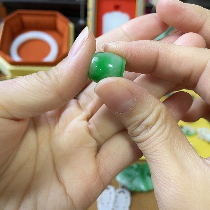 浪***舟翡翠散珠精美雕刻物件