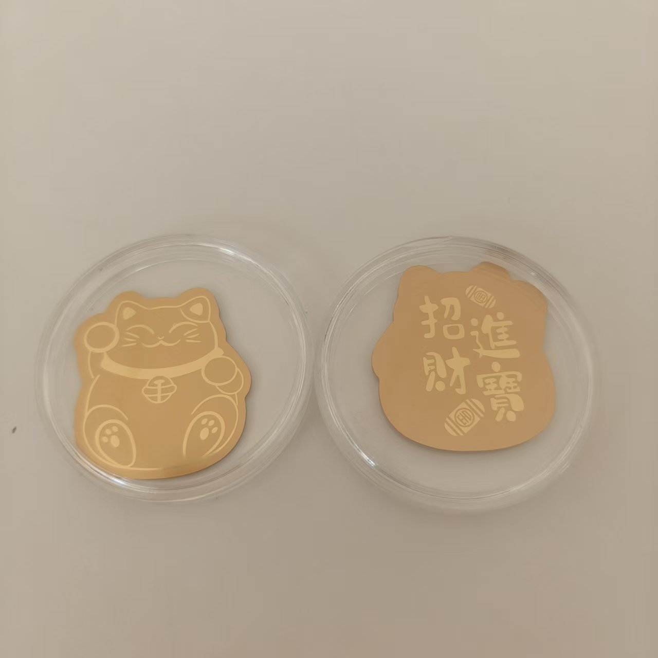 金黄色水贝爆款招财猫金色招财金宝猫马上有钱花手机贴纸热销