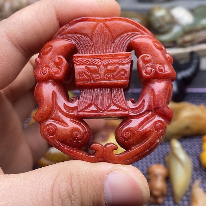 未镶嵌蛇纹石玉颈饰