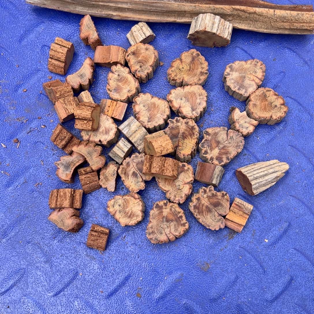 柏木（崖柏）太行陈化黑油块0.5斤