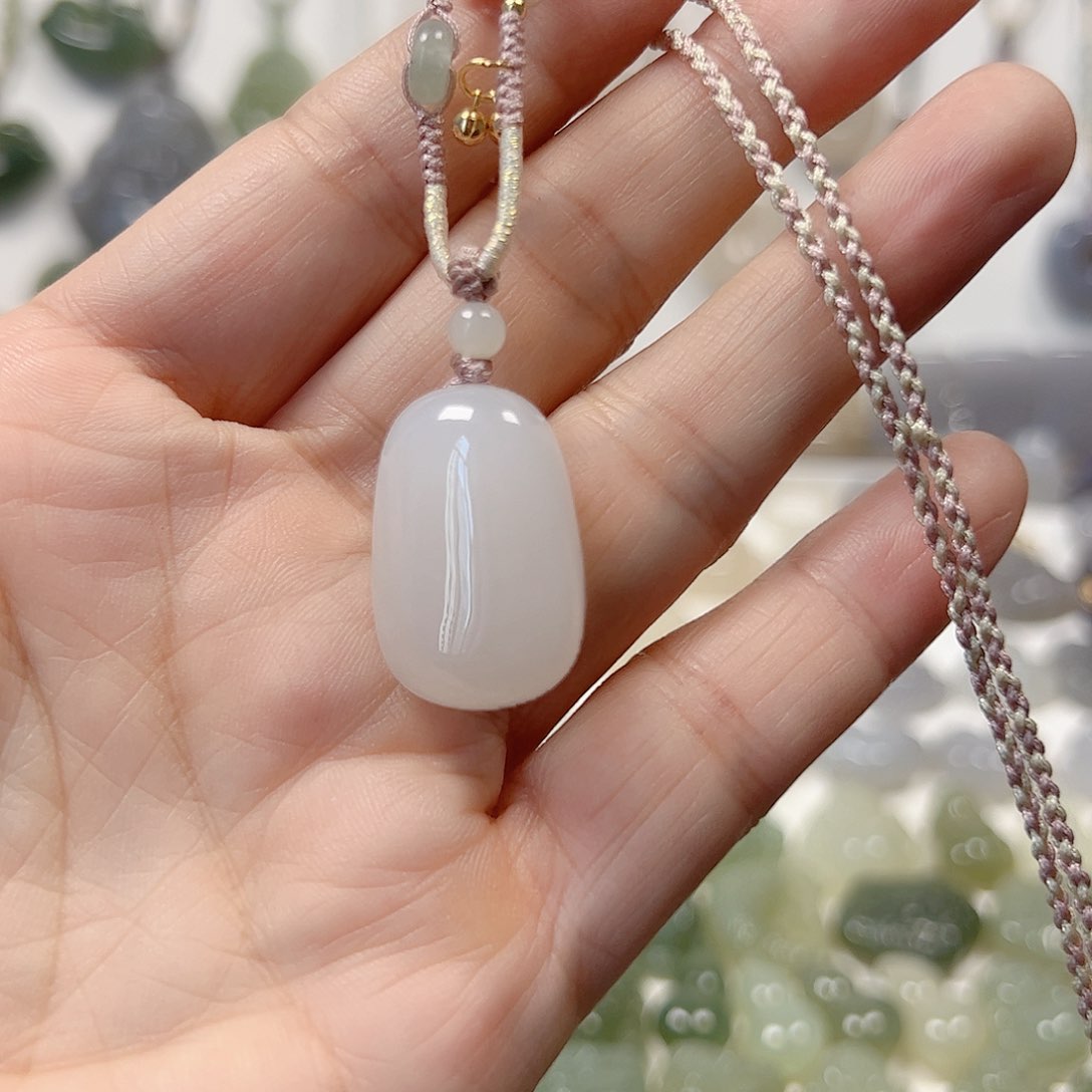 颈饰未镶嵌和田玉可*