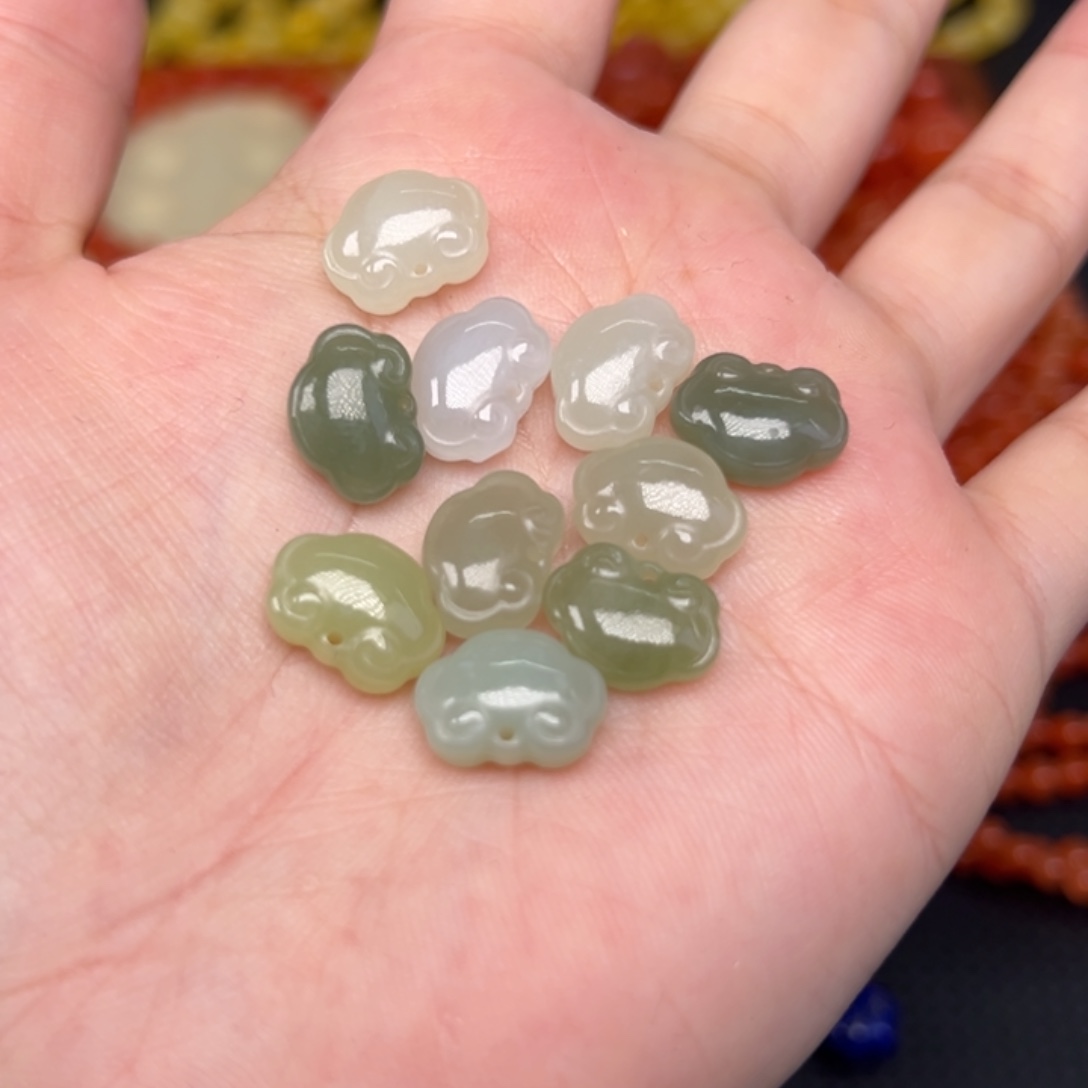 和田玉未镶嵌吊坠(不含链)