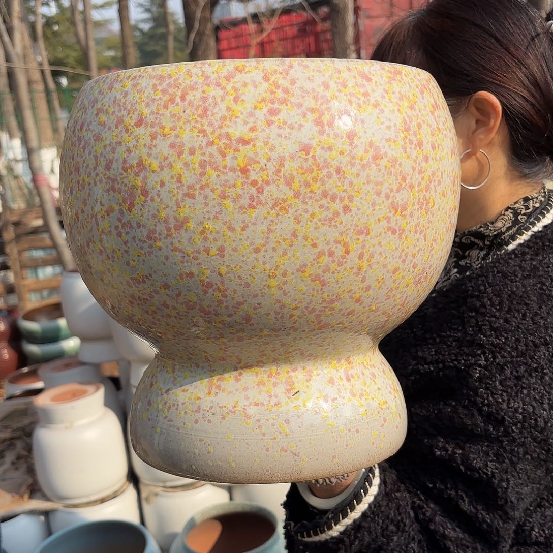 高度28厘米口径25厘米