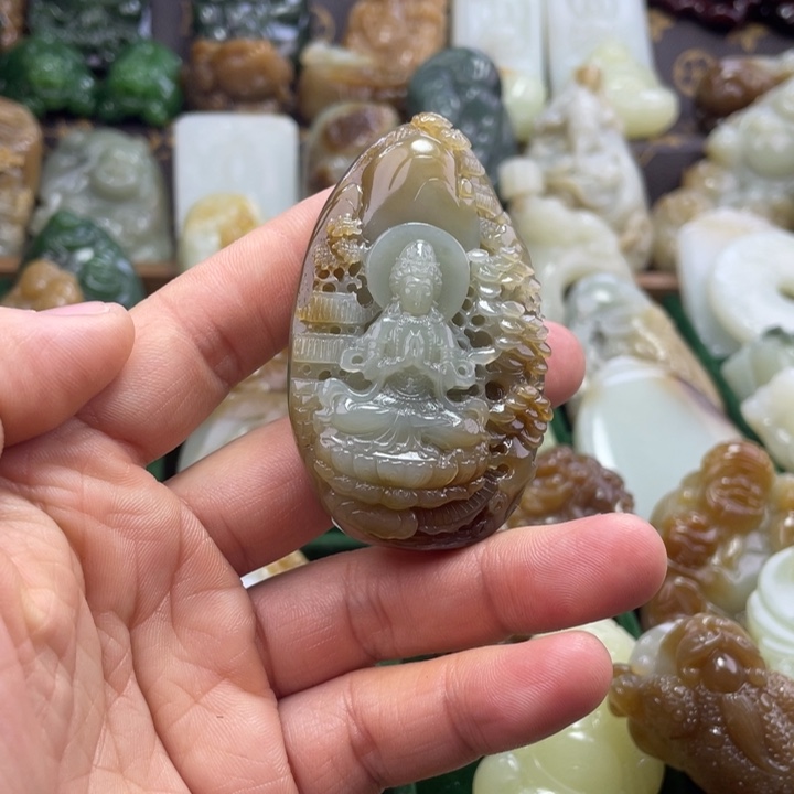 和田玉（糖玉）未镶嵌颈饰