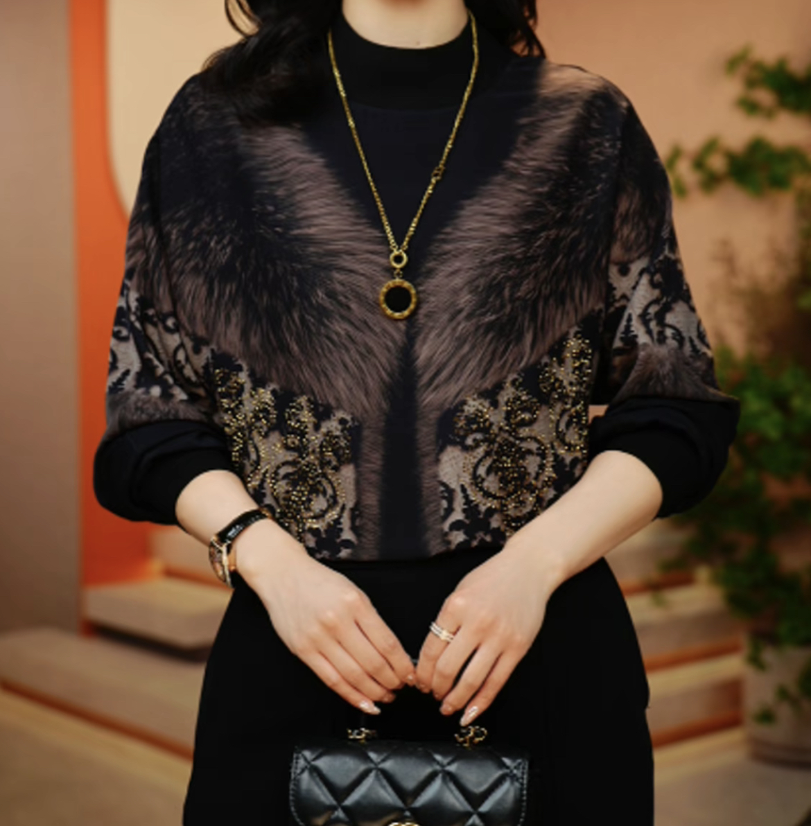 浮雕花高端长袖时尚上衣女显瘦显白百搭印花圆领减龄气质洋气