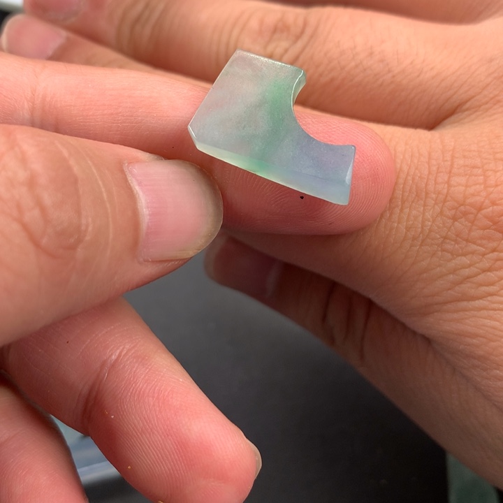 定制翡翠未镶嵌材料定制