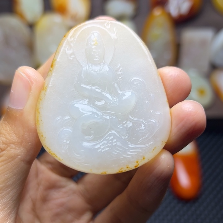 颈饰未镶嵌和田玉