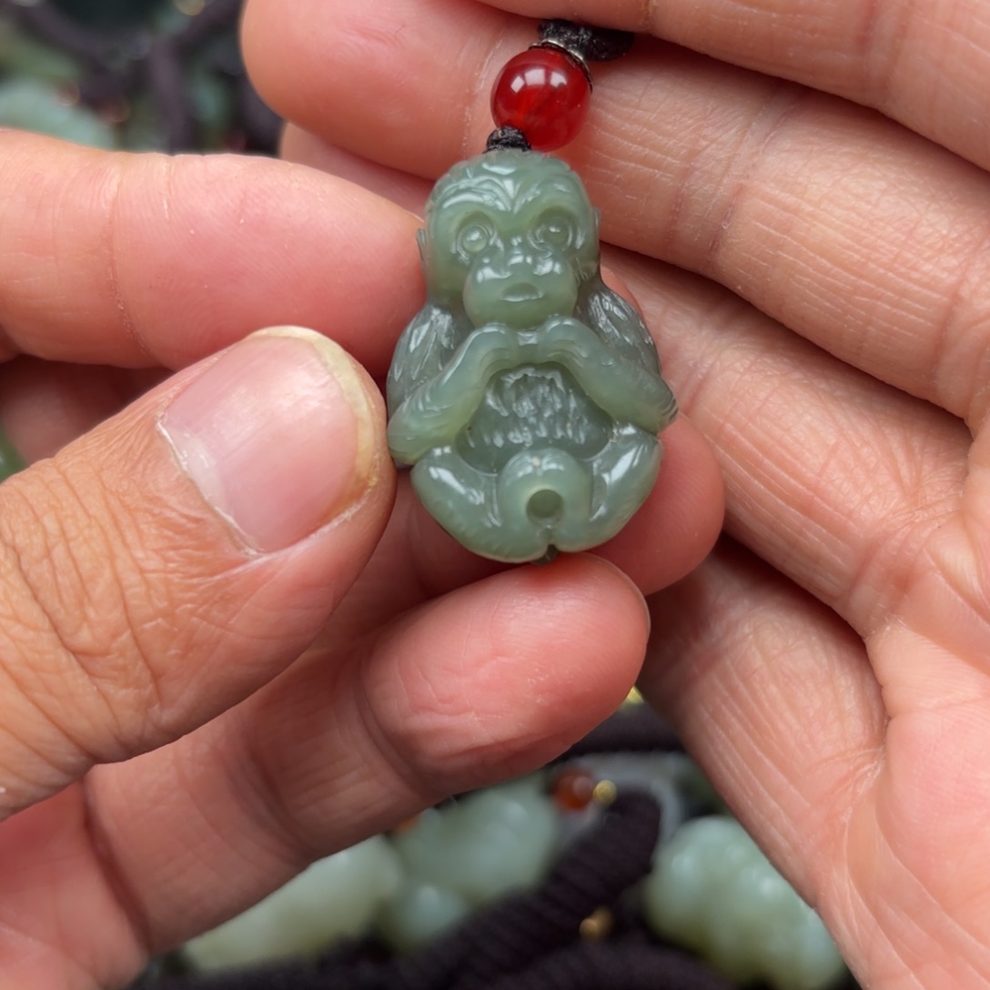 和田玉吊坠未镶嵌