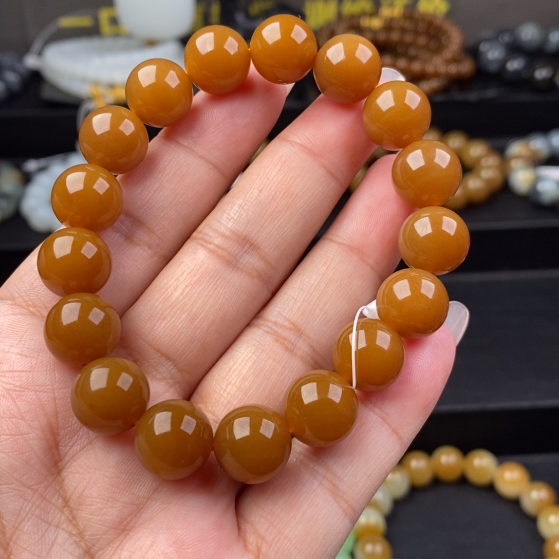 和田玉手串未镶嵌波**涌