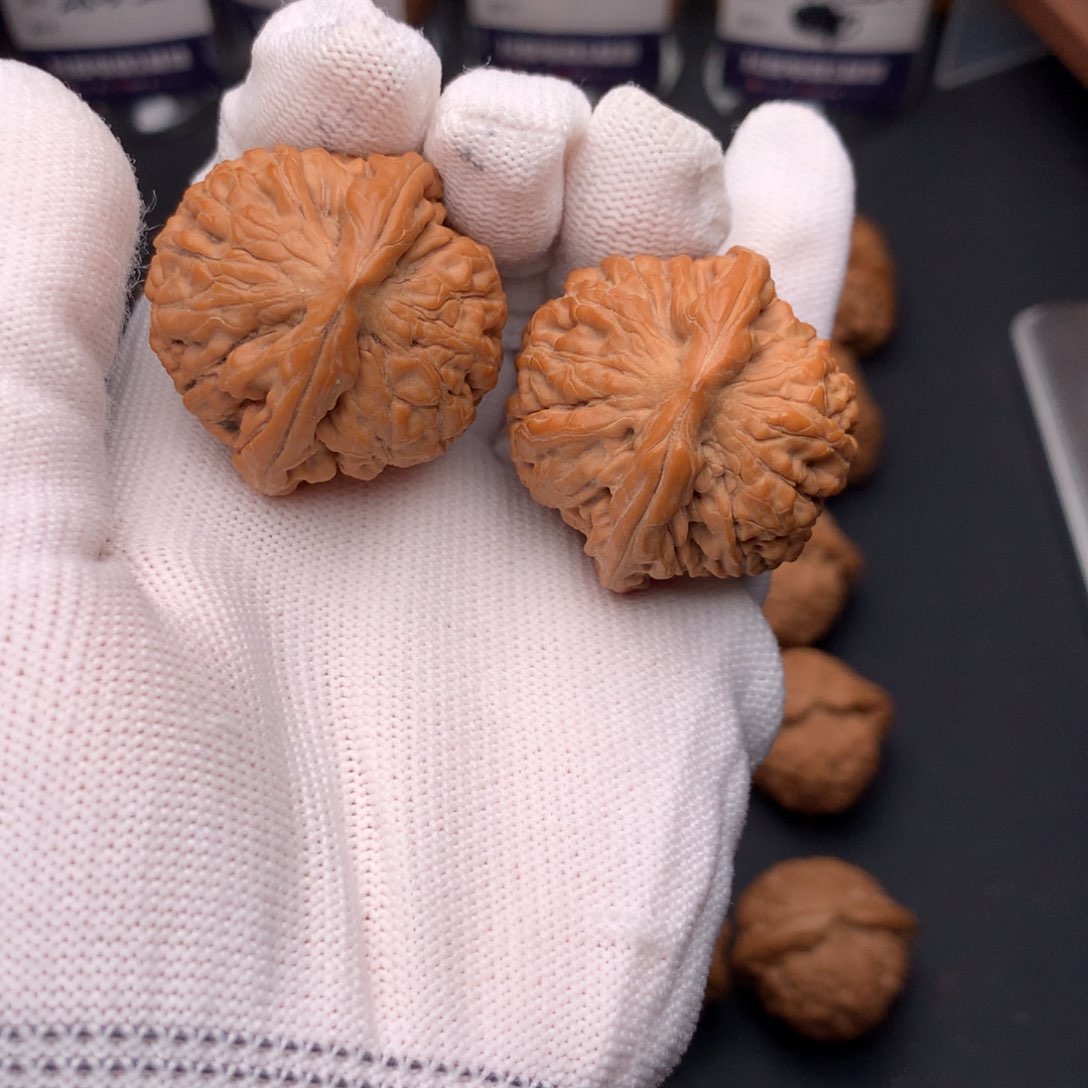 文玩核桃吊坠36.5莲花