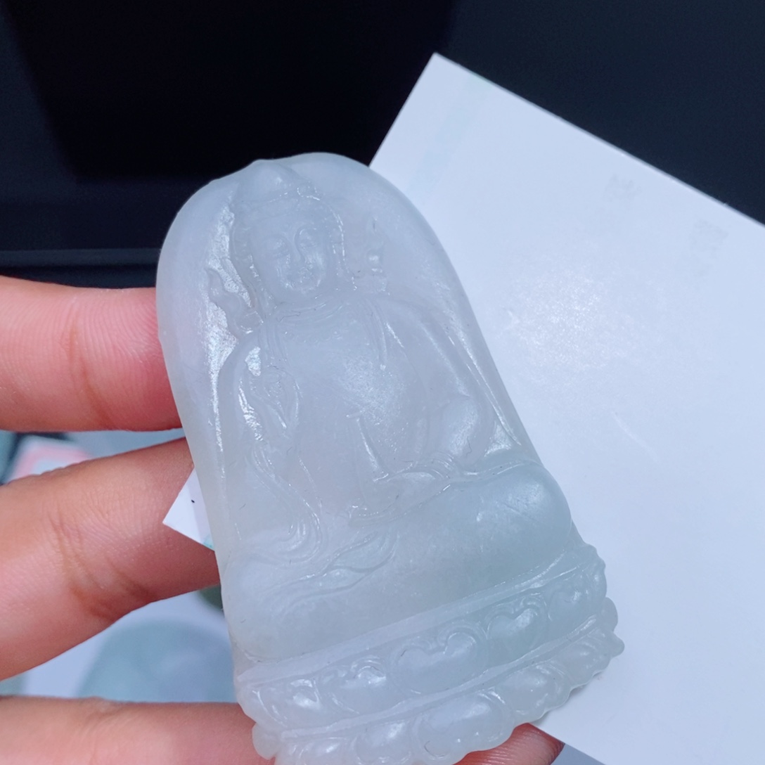 定制翡翠吊坠未镶嵌