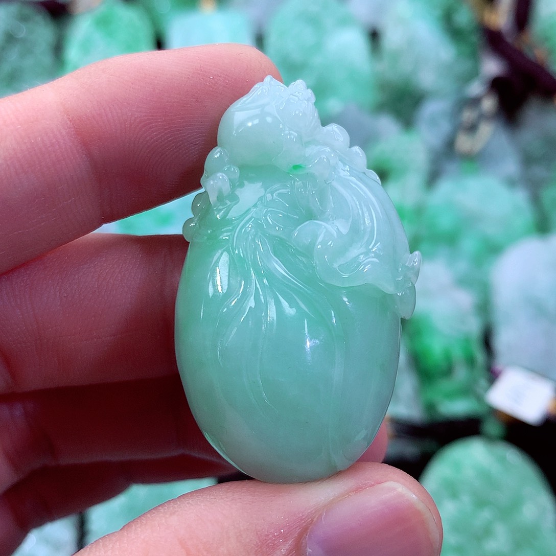 吊坠(不含链)未镶嵌翡翠金*