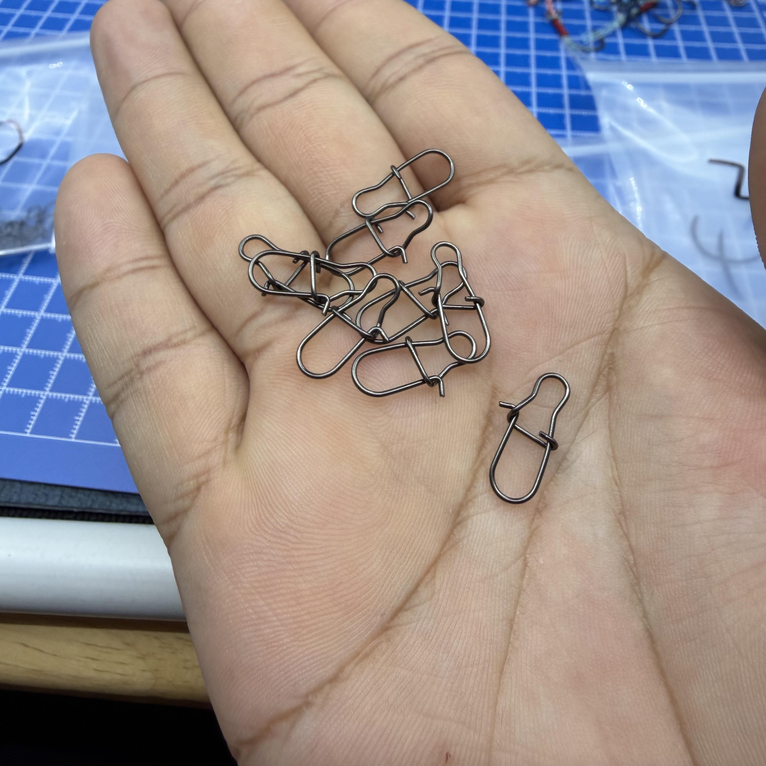 黑镍304不锈钢路亚增强别针连接器8八字环钓鱼别针垂钓渔具小配件