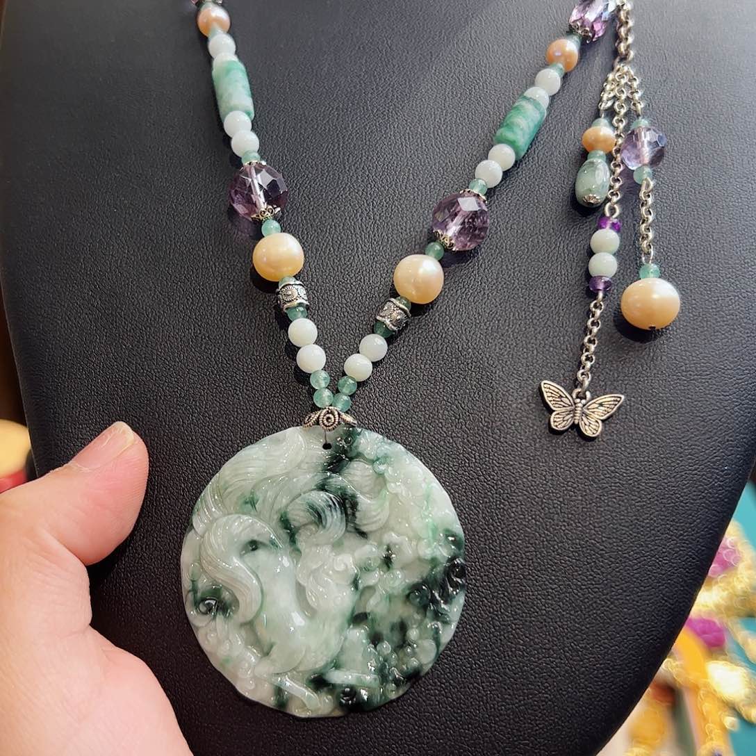 翡翠颈饰未镶嵌古风