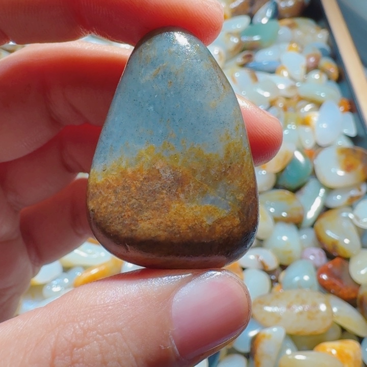 和田玉（糖玉）未镶嵌颈饰23.8克