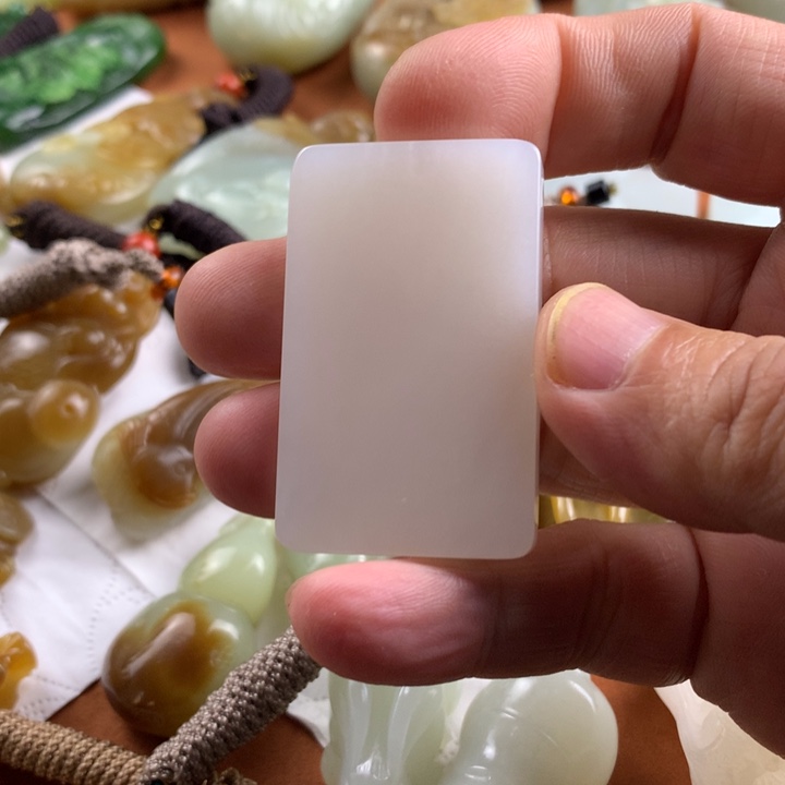 未镶嵌和田玉挂件