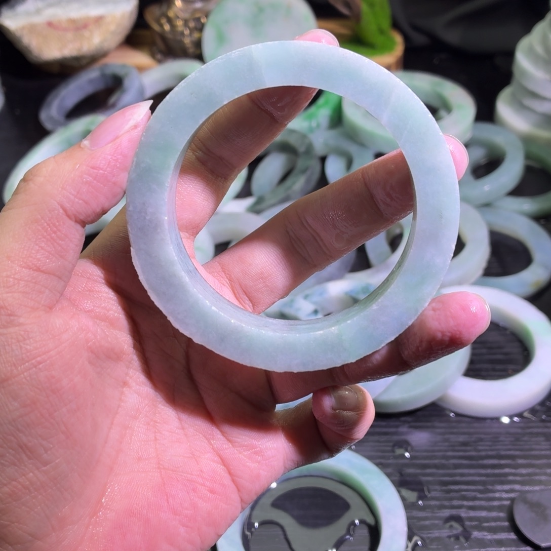 定制翡翠未镶嵌天然翡翠A货毛胚手镯定制