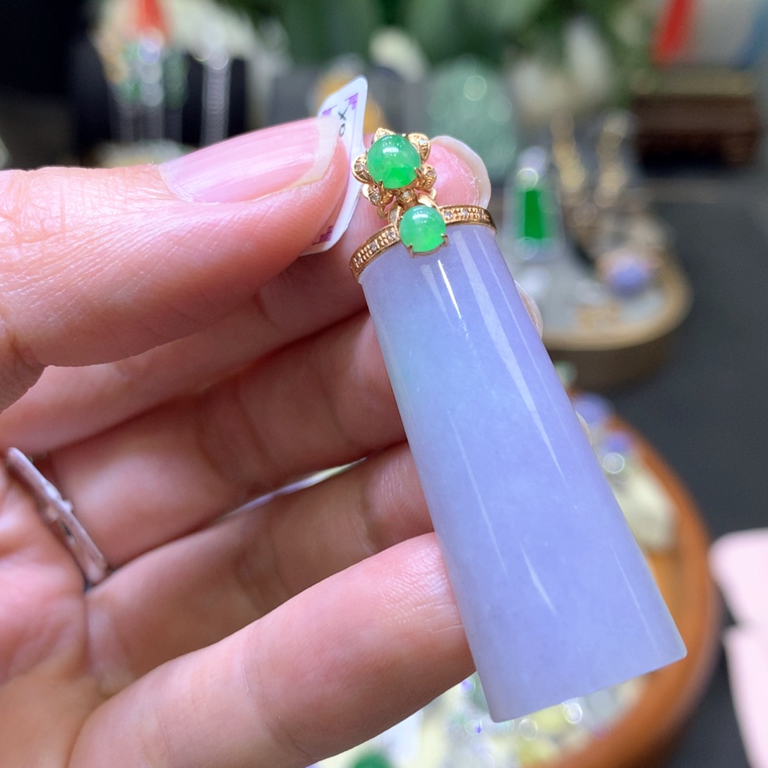 翡翠18K金镶嵌颈饰翡翠吊坠项链