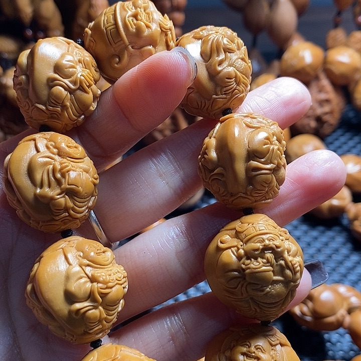 吊坠橄榄核诚***下浮雕财迷