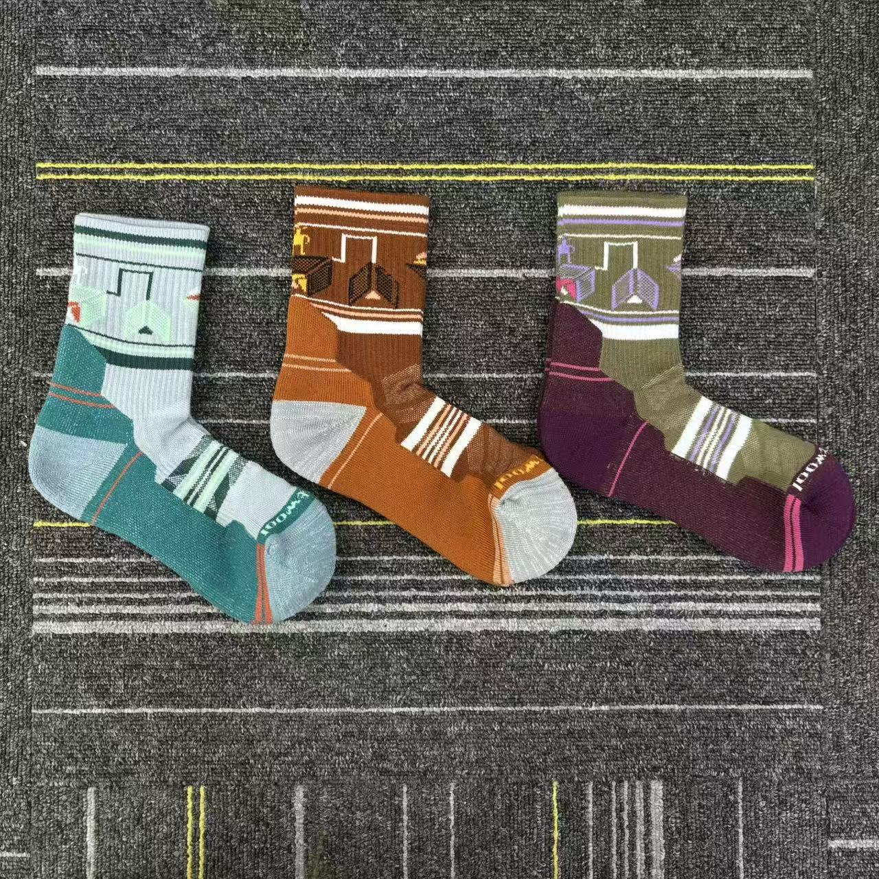 Smartwool/美利奴羊毛中筒袜（几何图案）