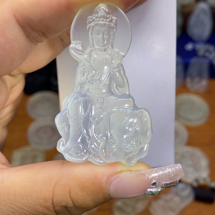 【闪购商品】蛇纹石玉颈饰未镶嵌