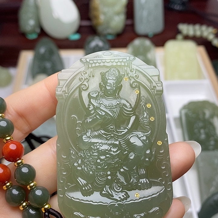 和田玉未镶嵌颈饰