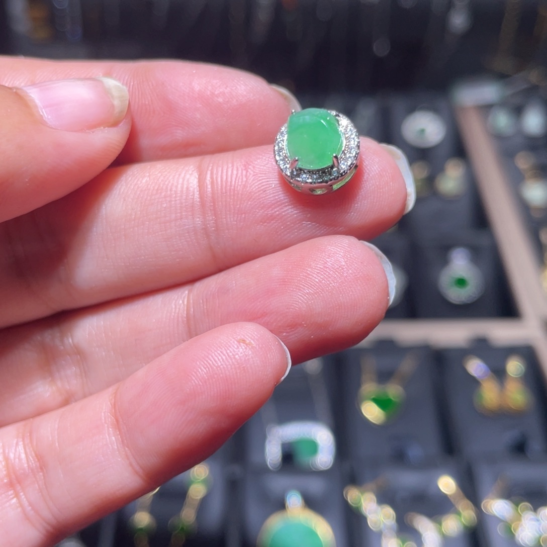 翡翠银S925镶嵌颈饰