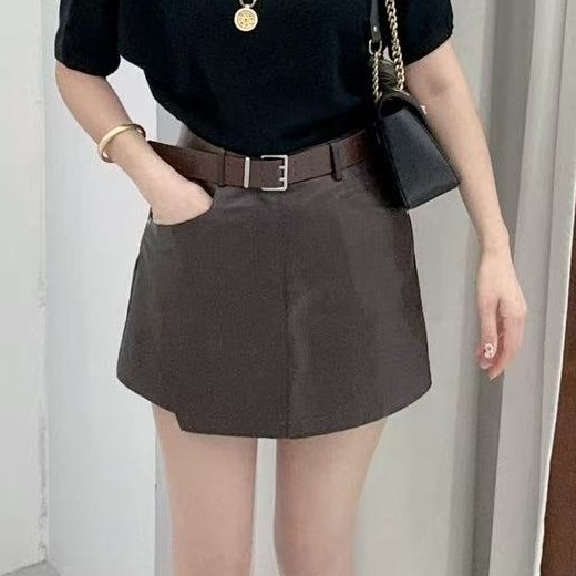 洋气带皮带百搭款皮裙裤