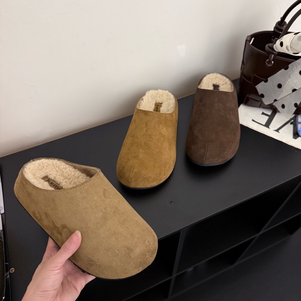 极简风加绒厚底勃肯拖鞋2025冬季新款慵懒风休闲百搭加棉包头拖