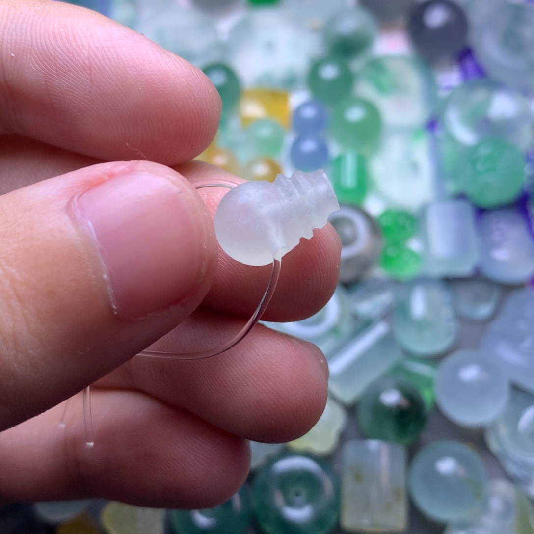 定制翡翠未镶嵌挂件